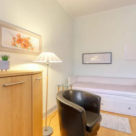 Cozy In Krakow Am With Kitchenette Apartment *